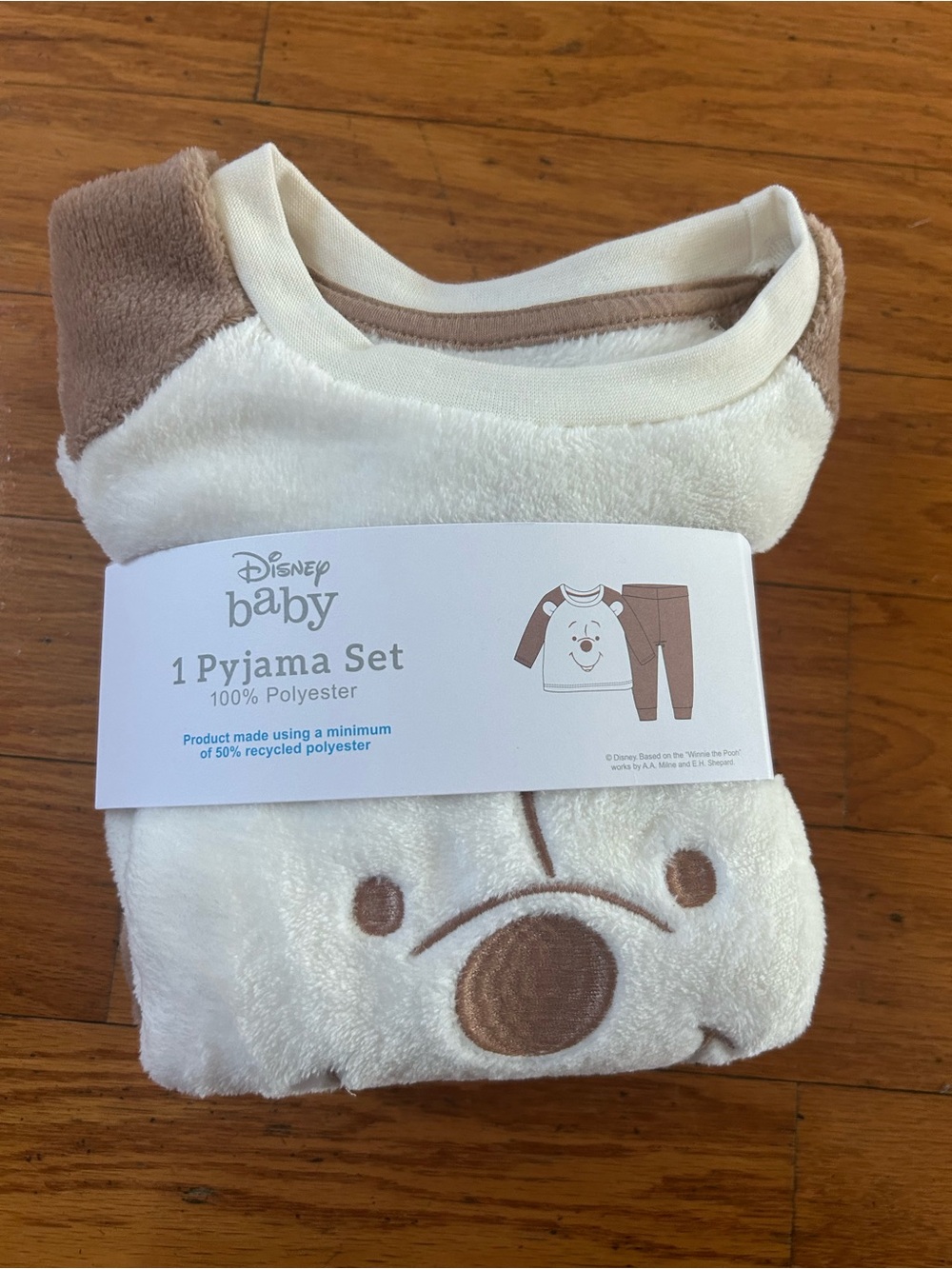 NWT Disney Baby Cream & Brown Winnie the Pooh Pajama Set size 24/36 M